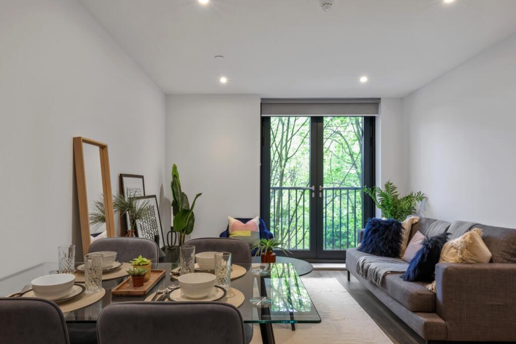 Main image of property: B1, Castle Street, Bristol, BS2 0ND