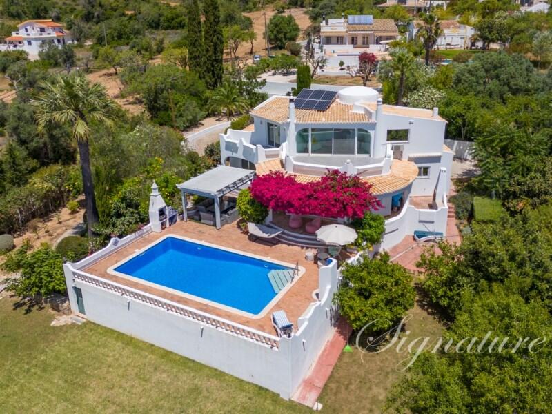 Main image of property: Algarve, Santa Bárbara de Nexe