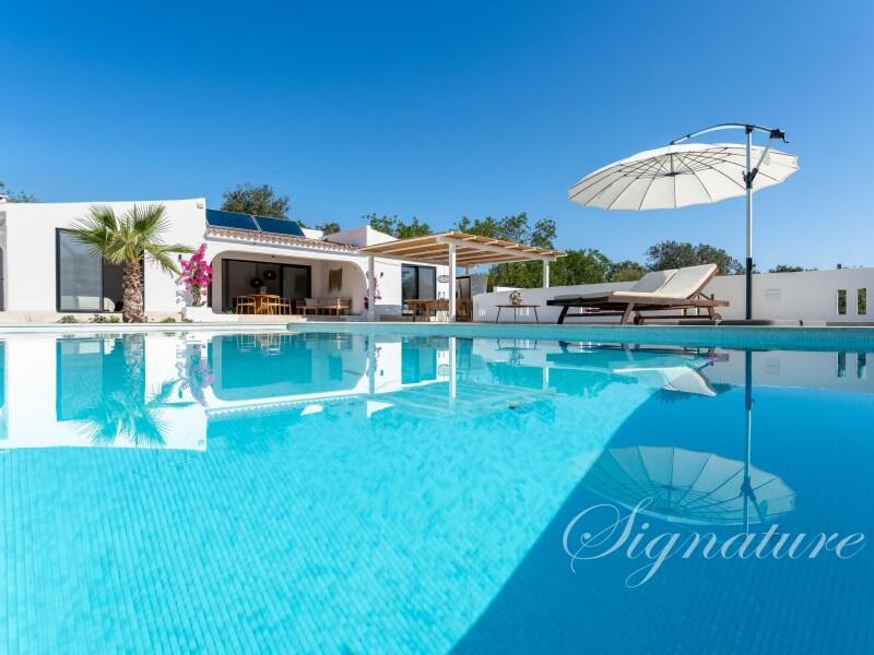 Main image of property: Algarve, Santa Bárbara de Nexe