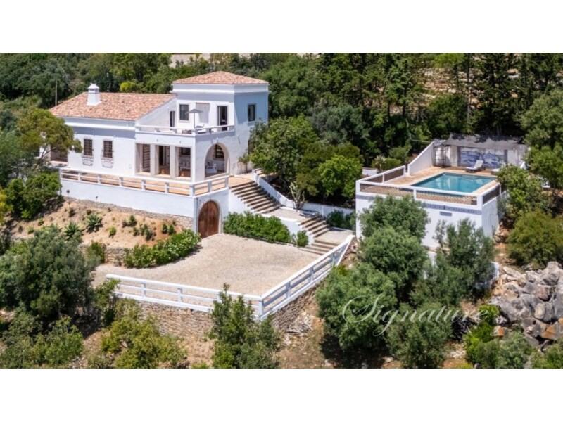 Main image of property: Algarve, Santa Bárbara de Nexe