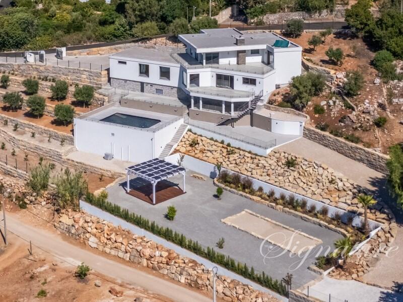 Main image of property: Algarve, Santa Bárbara de Nexe