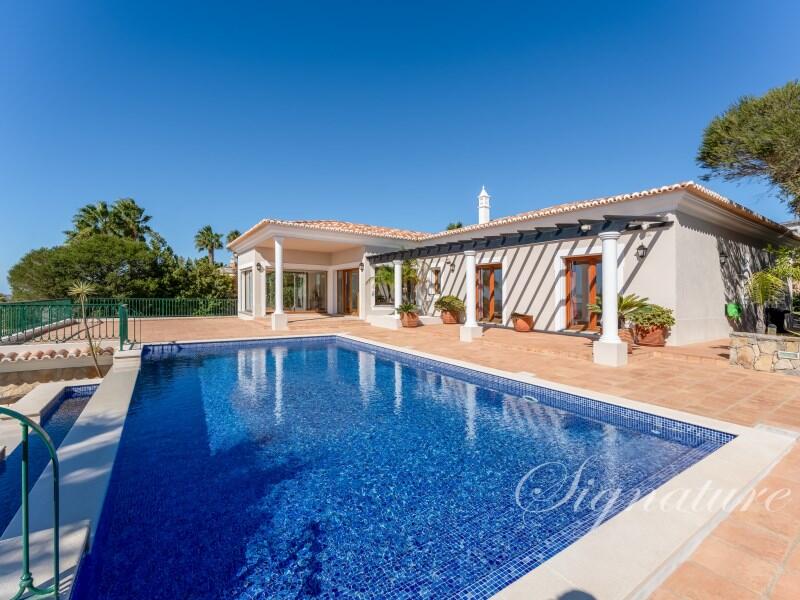 Main image of property: Algarve, Santa Bárbara de Nexe