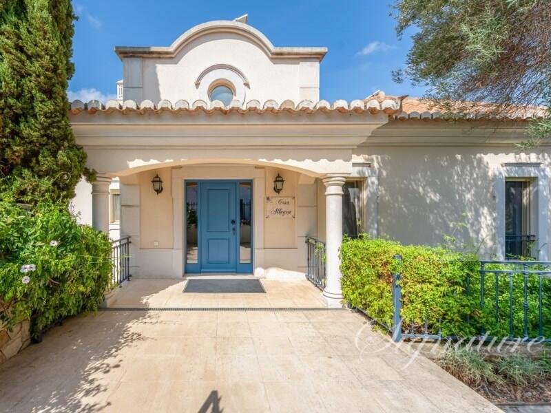 Main image of property: Algarve, Santa Bárbara de Nexe