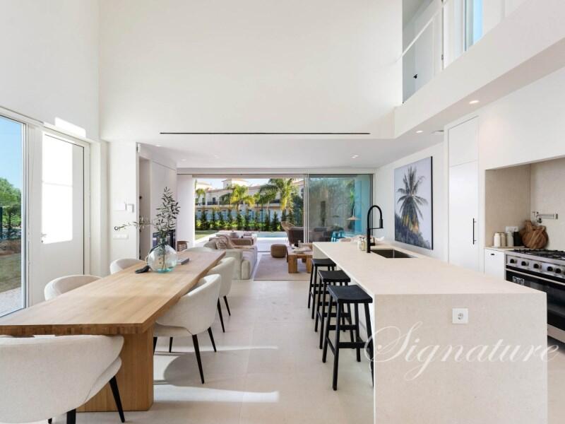 Main image of property: Algarve, Santa Bárbara de Nexe