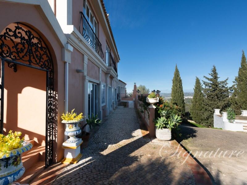 Main image of property: Algarve, Santa Bárbara de Nexe