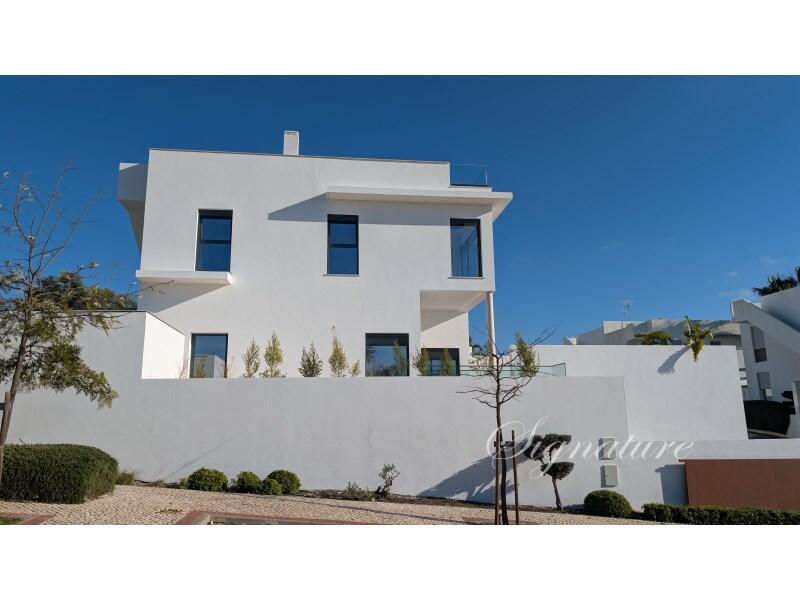 Main image of property: Algarve, Santa Bárbara de Nexe