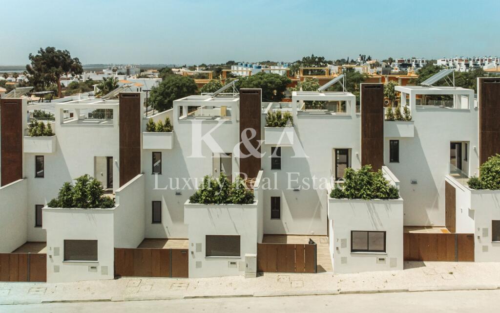 Main image of property: Algarve, Olhão