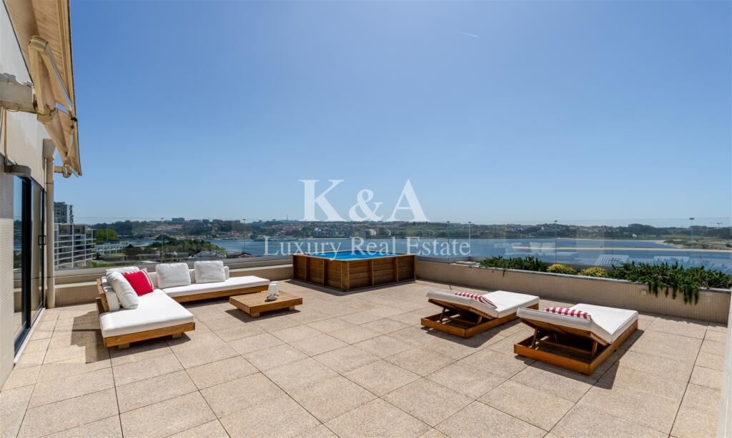 Main image of property: Oporto, Oporto