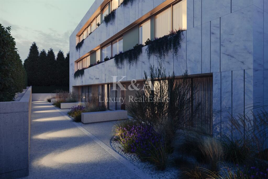 Main image of property: Oporto, Oporto