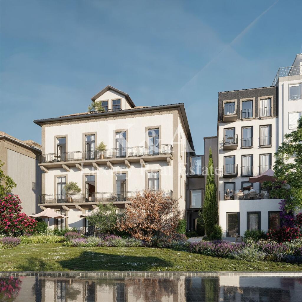 Main image of property: Oporto, Oporto