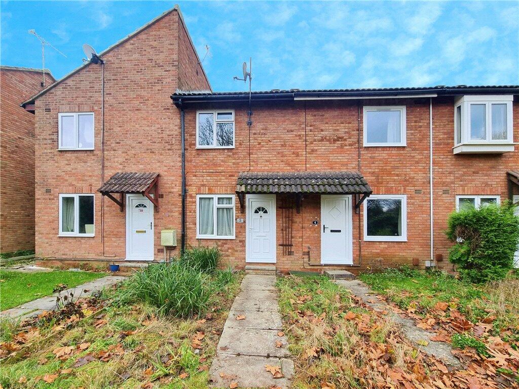 2 bedroom terraced house for sale in Chalgrove Field, Freshbrook, Swindon, SN5