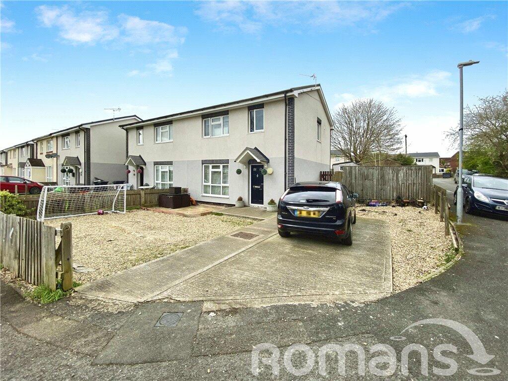 4 bedroom semi-detached house for sale in Tovey Road, Swindon, Wiltshire, SN2