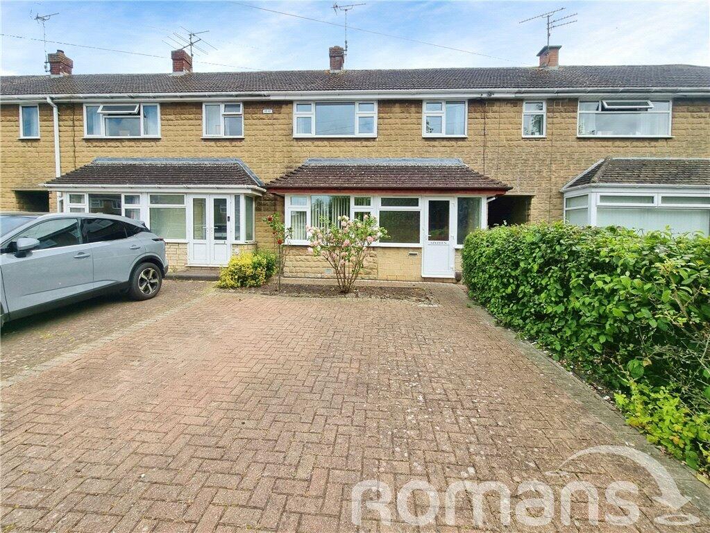 3 bedroom terraced house for sale in Fosse Close, Swindon, Wiltshire, SN2