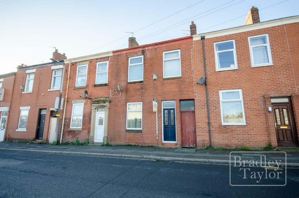 3 bedroom terraced house for sale in Wellfield Road, Preston, PR1