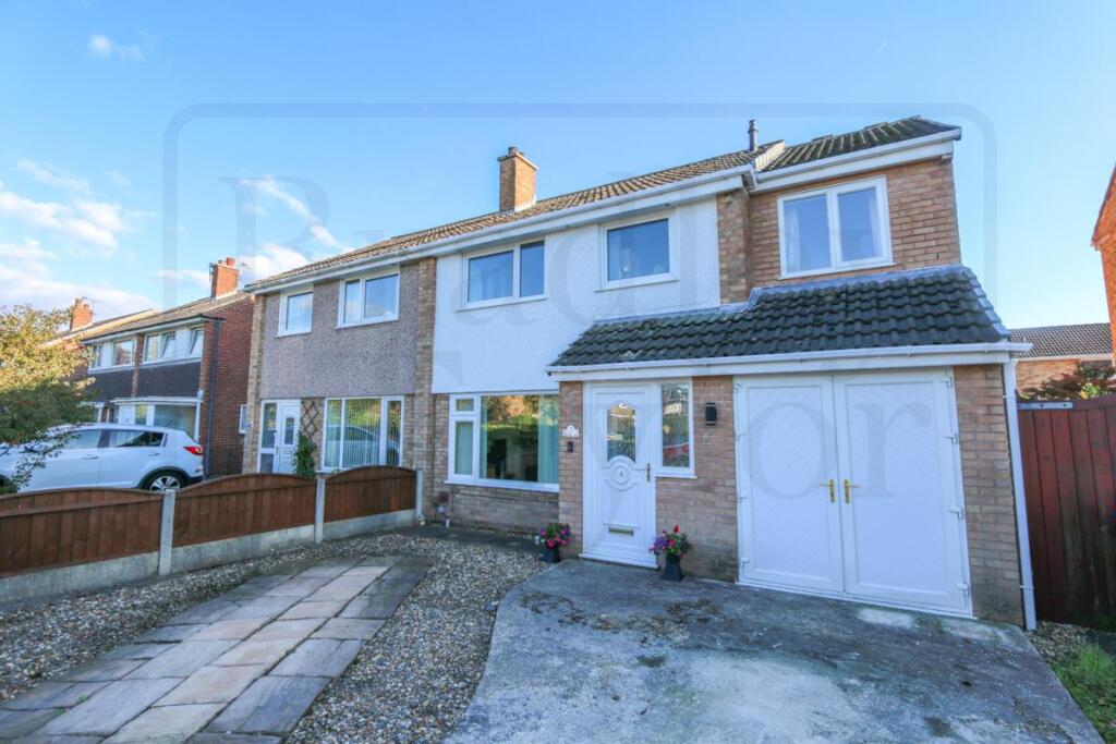 Main image of property: 3, Oaklands Drive, Penwortham, Lancashire, PR1 0XY