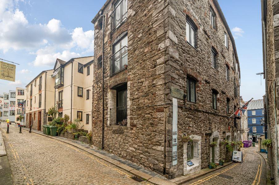 Main image of property: The Barbican