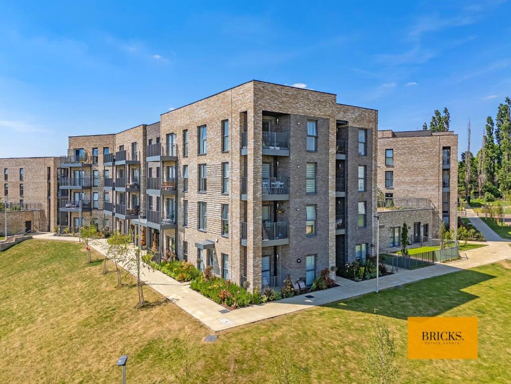 Main image of property: Luctons Close, Loughton