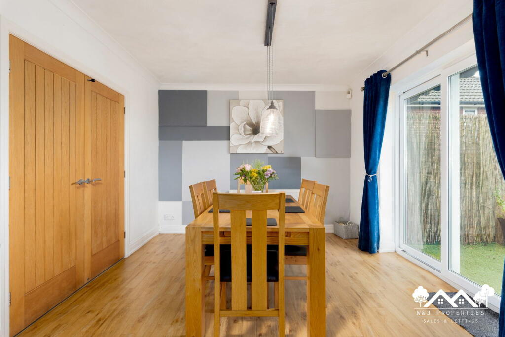 Additional property image - Sunnymere Drive, Sunnyhurst, Darwen, BB3
