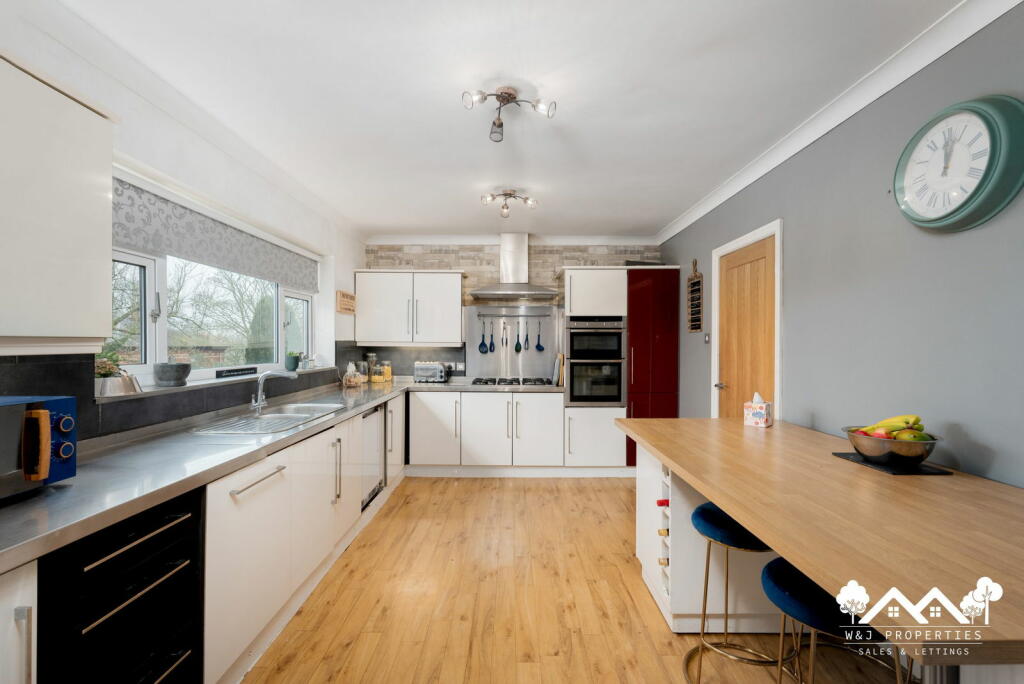 Additional property image - Sunnymere Drive, Sunnyhurst, Darwen, BB3
