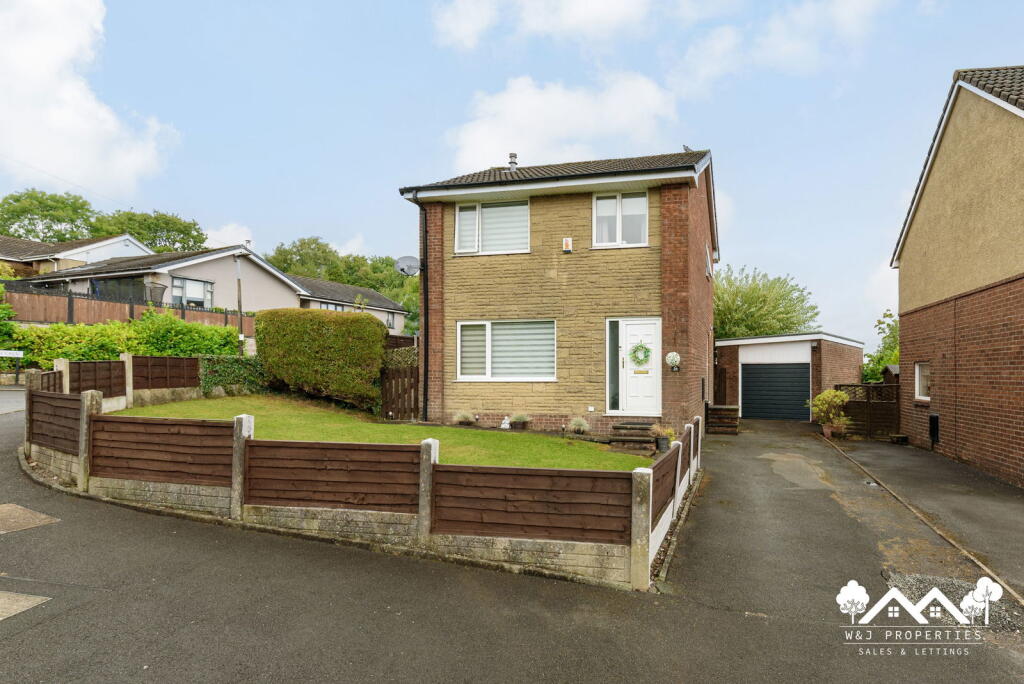 Main image of property: Duddon Avenue, Darwen, BB3