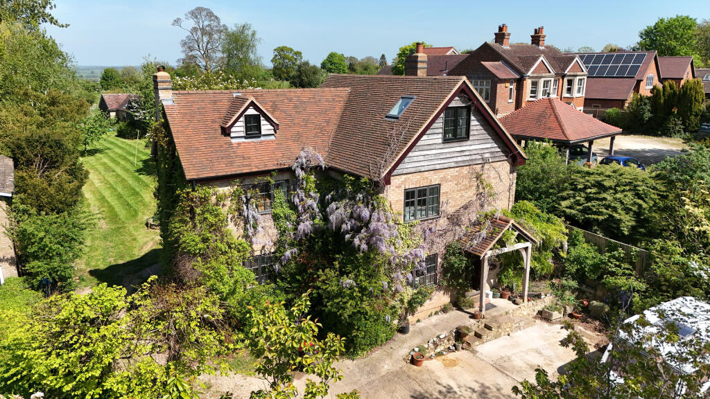 Main image of property: Applegarth, Church Lane, Oving, Aylesbury, Buckinghamshire