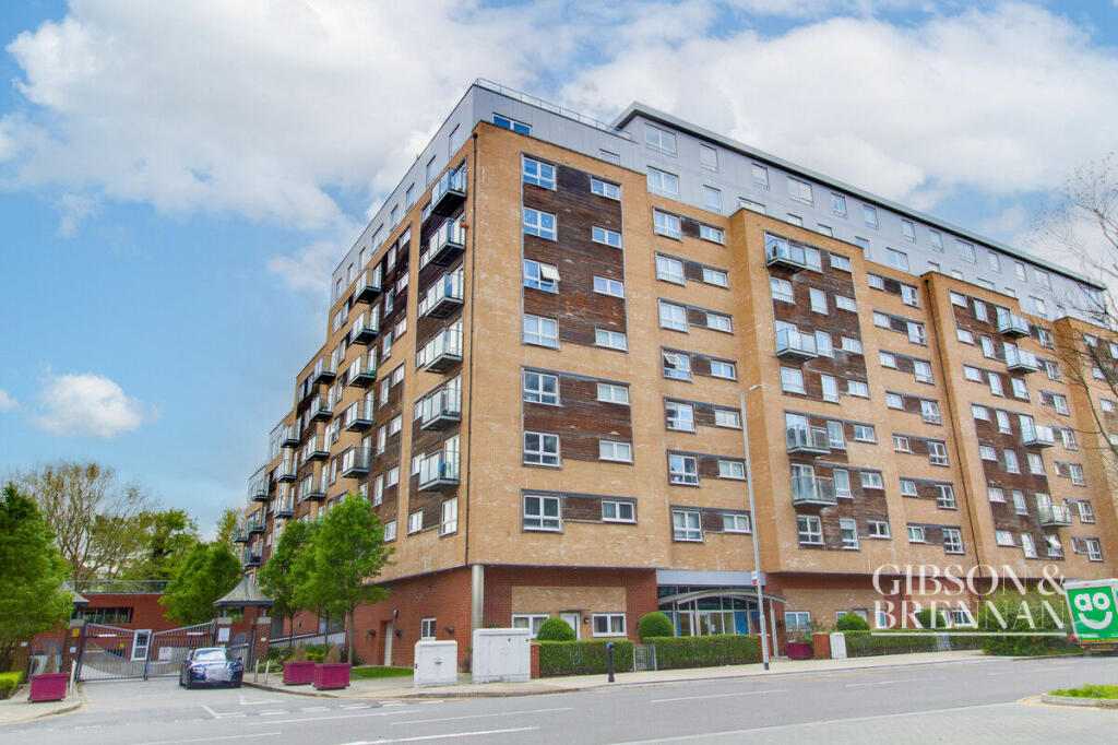 Main image of property: Cherrydown East, Basildon, SS16