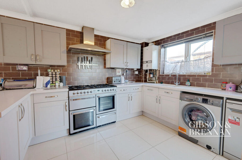 Main image of property: Wythefield, Basildon, SS13