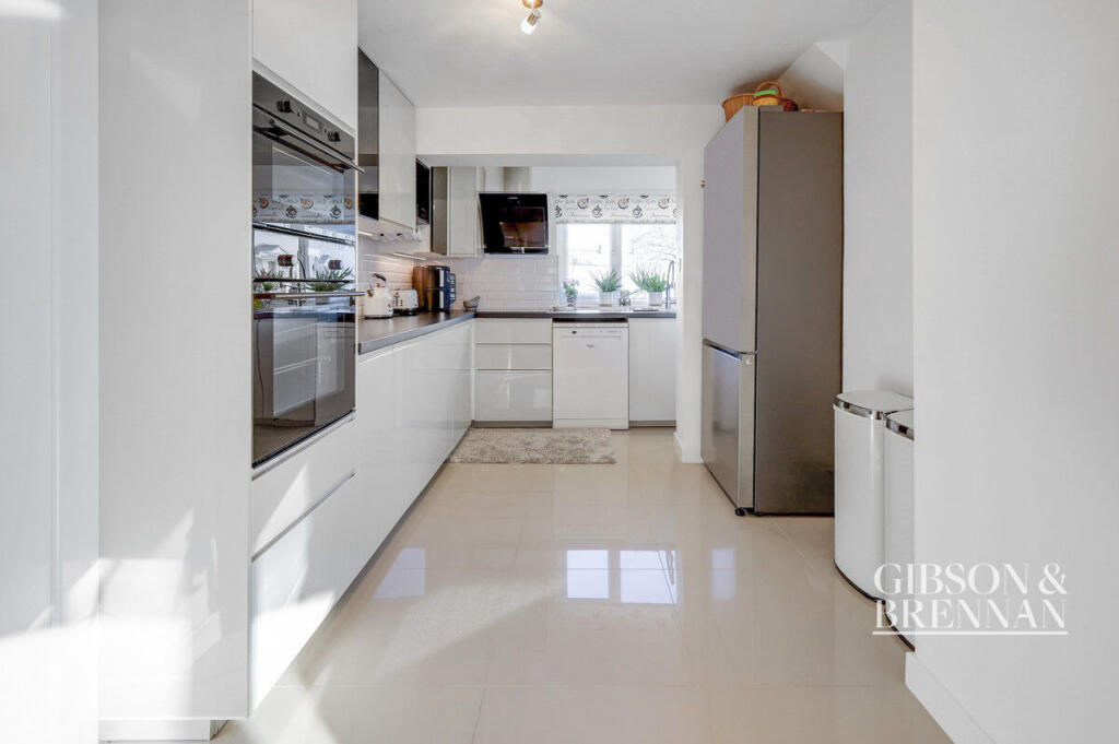 Main image of property: Brownlow Bend, Basildon, SS14