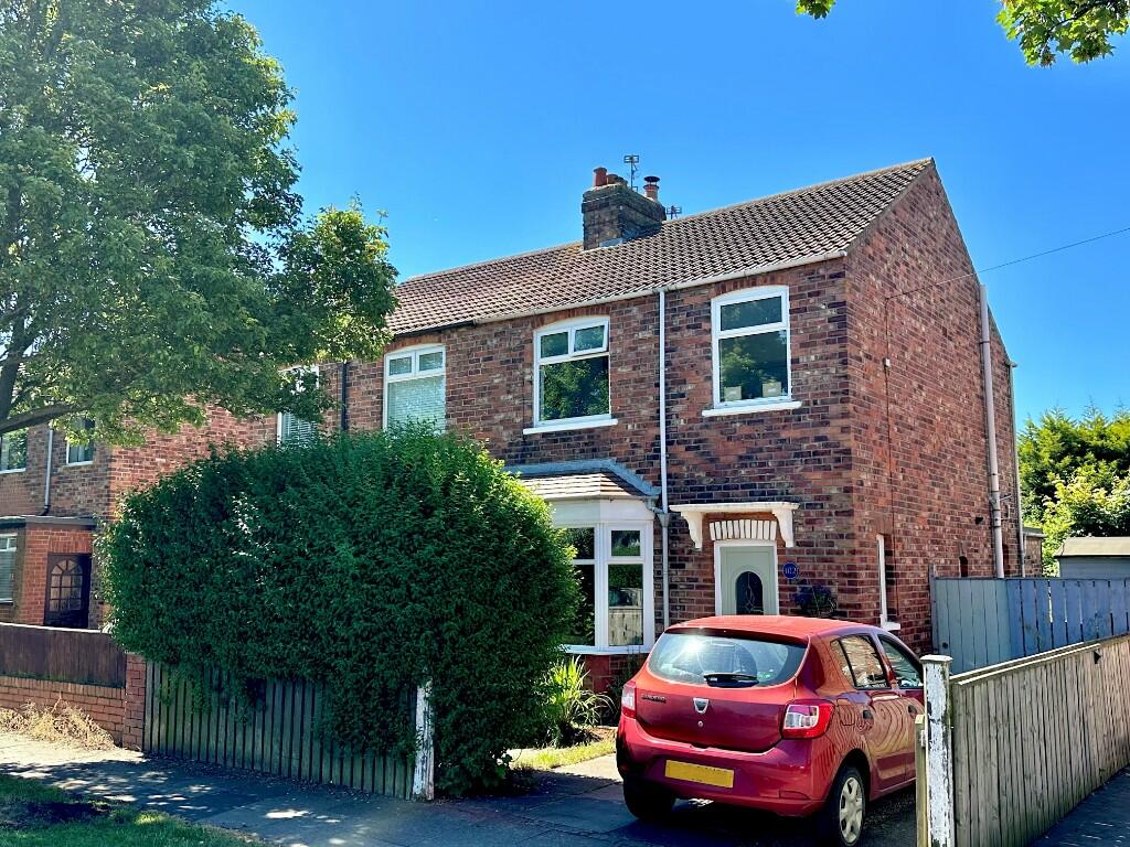 3 bedroom semidetached house for sale in Laburnum Road, Redcar, North Yorkshire, TS10