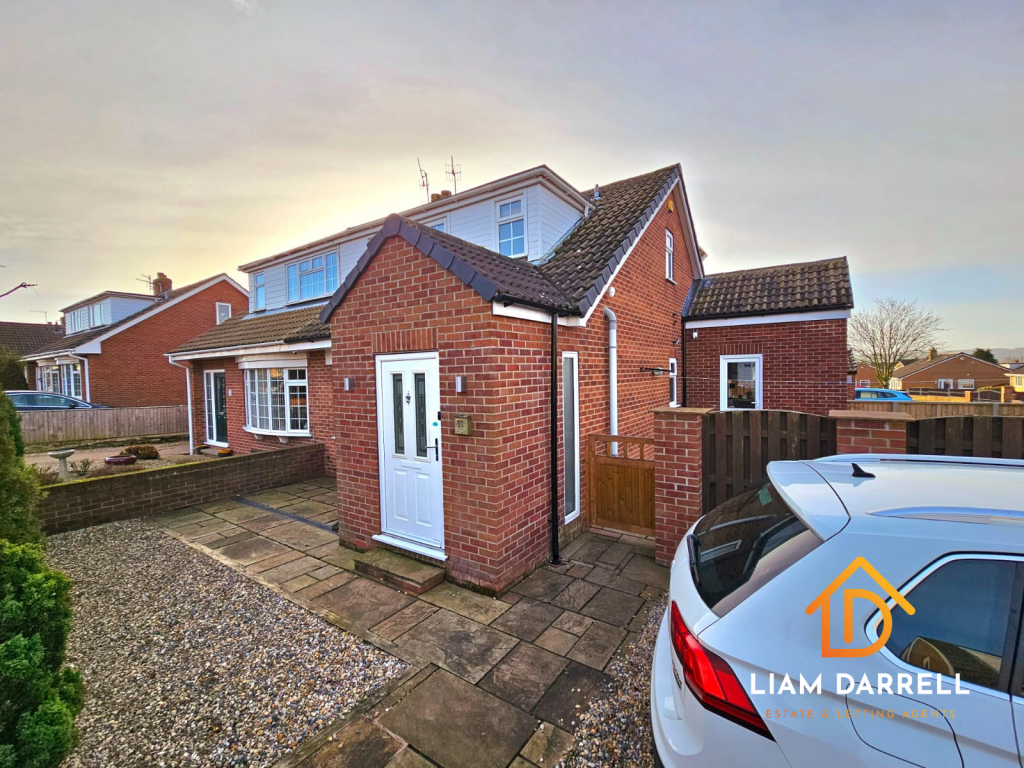 4 bedroom semidetached house for sale in Harford Road, Cayton