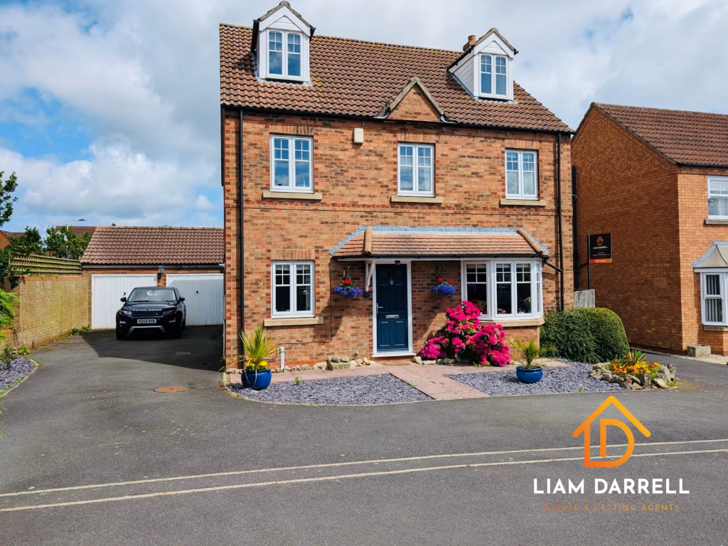 5 bedroom detached house for sale in Curlew Drive, Crossgates