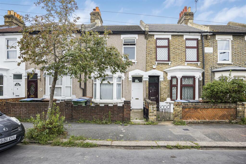 3 bedroom house for sale in Napier Road, Leytonstone, London, E11