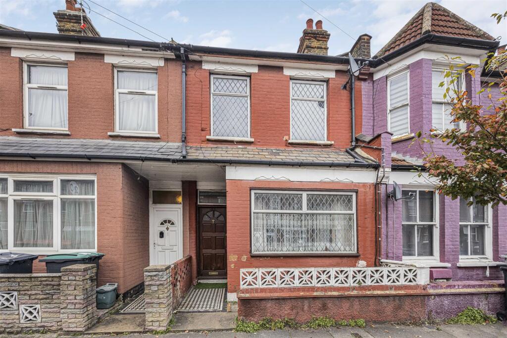 Main image of property: Rosebery Avenue, London, Haringey