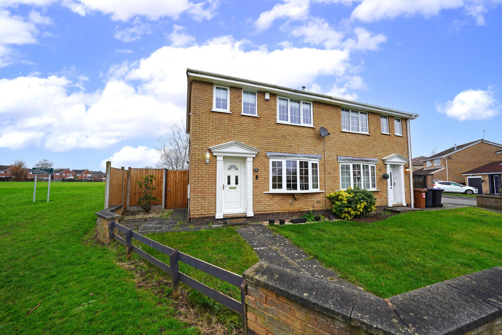 3 bedroom semi detached house for sale in Beacon Close Groby