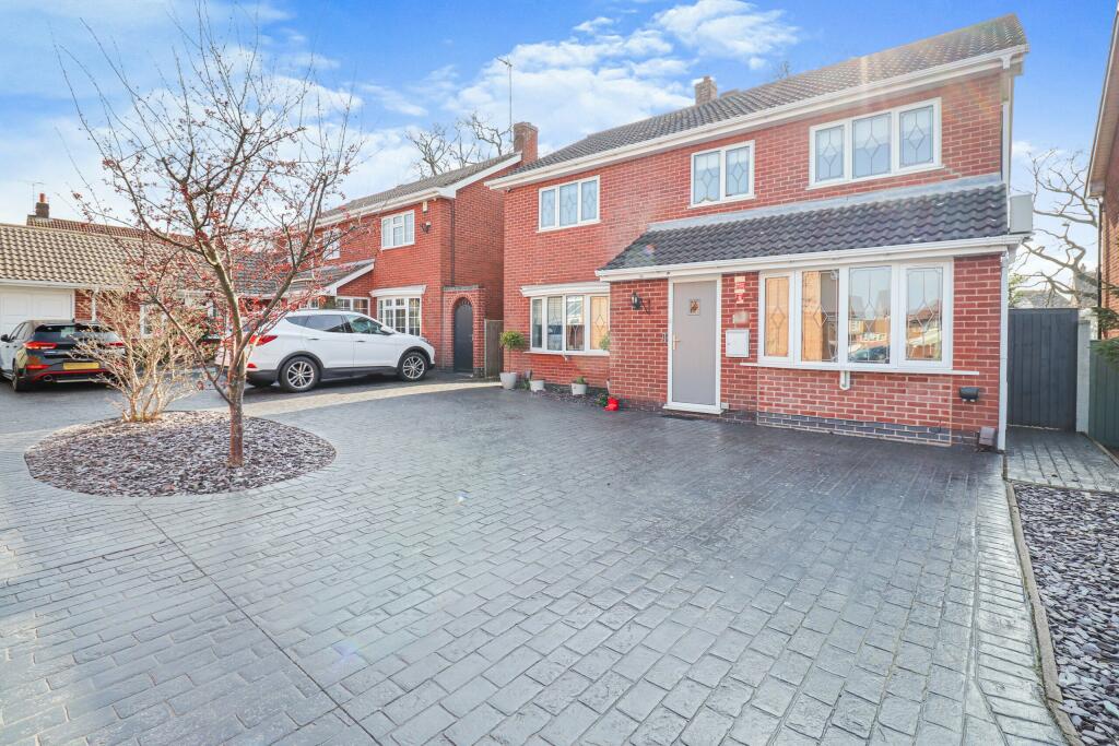 4 bedroom detached house for sale in Farmers Close, Glenfield, Leicester, Leicestershire, LE3
