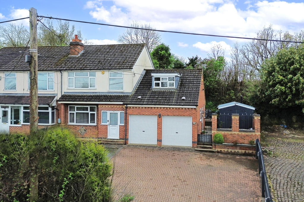 4 bedroom semi-detached house for sale in Markfield Road, Groby, Leicester, Leicestershire, LE6
