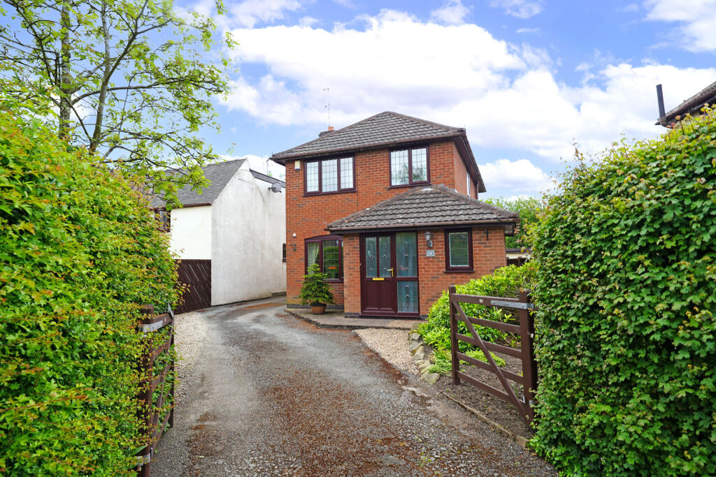 3 bedroom detached house for sale in Main Street, Stanton Under Bardon