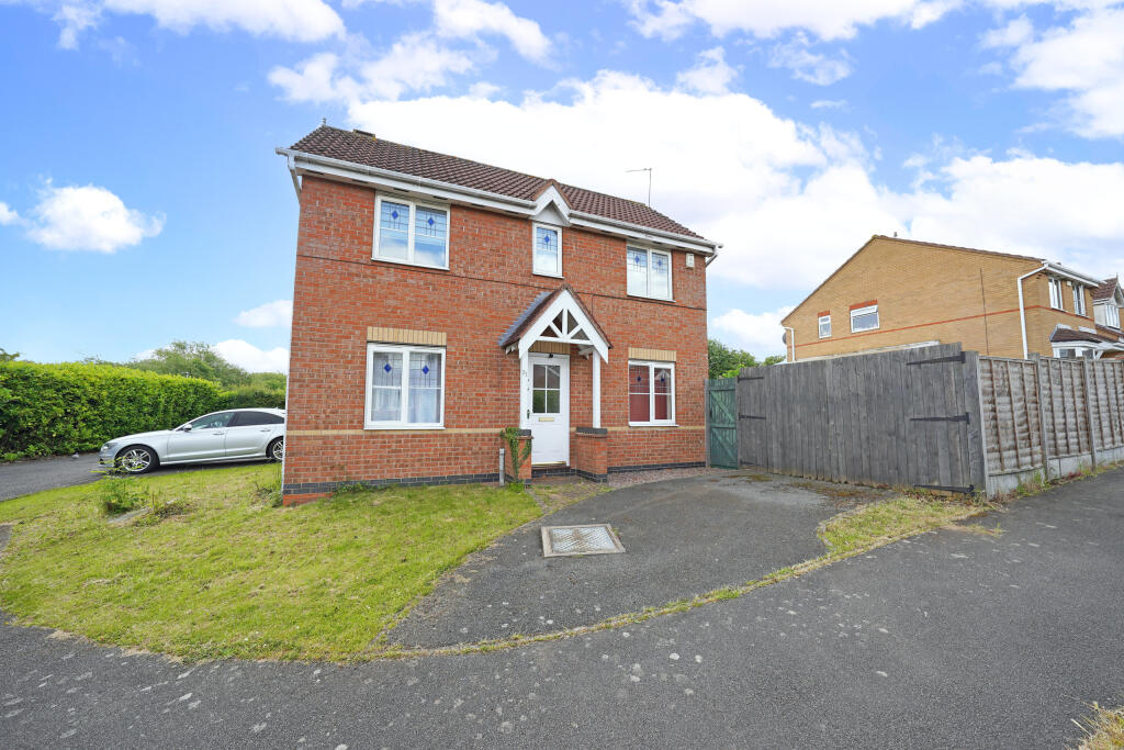 3 bedroom semidetached house for sale in Owen Close, Thorpe Astley