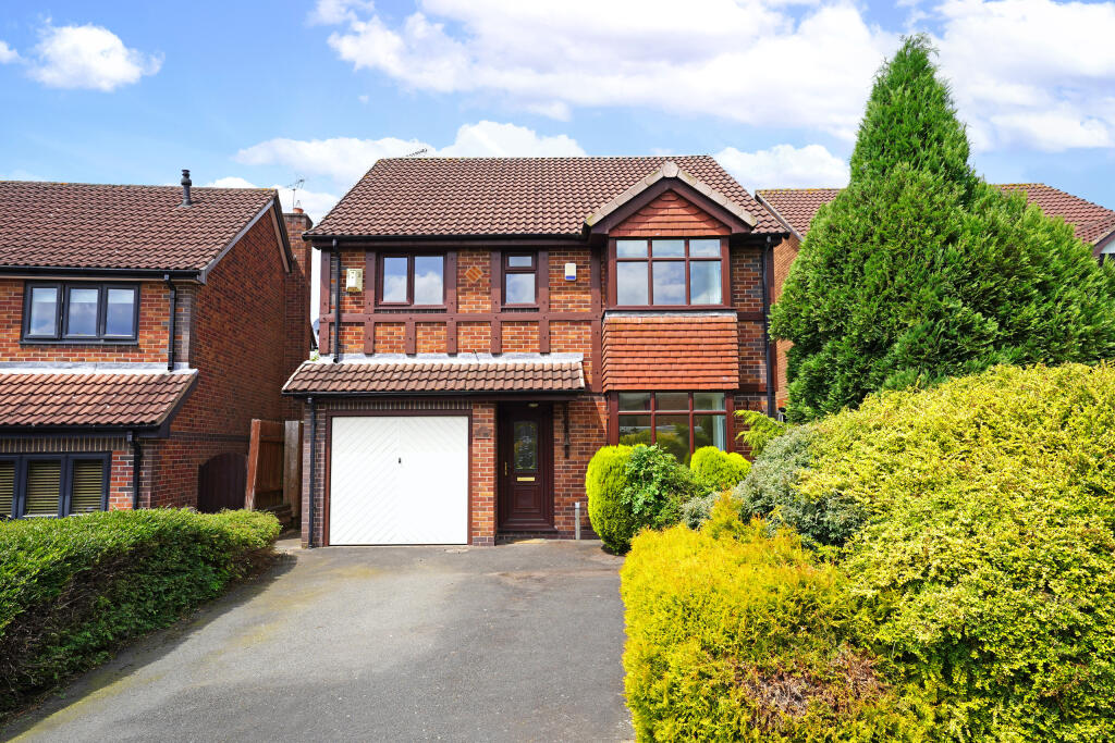 4 bedroom detached house for sale in Janes Way, Markfield, Leicester
