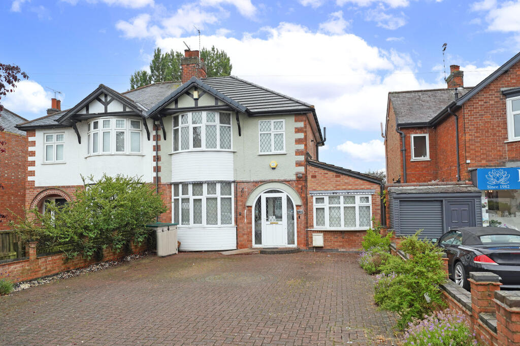 3 Bedroom Semi Detached House For Sale In Aylestone Lane Wigston