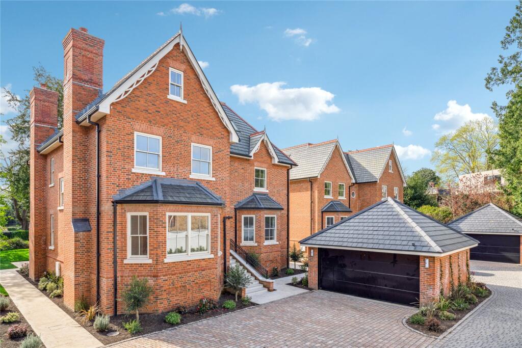 Main image of property: The Old Nursery, Hedsor Road, Bourne End, Buckinghamshire, SL8
