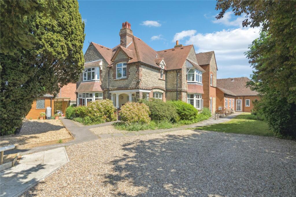Main image of property: Churchway, Haddenham, Aylesbury, Buckinghamshire, HP17