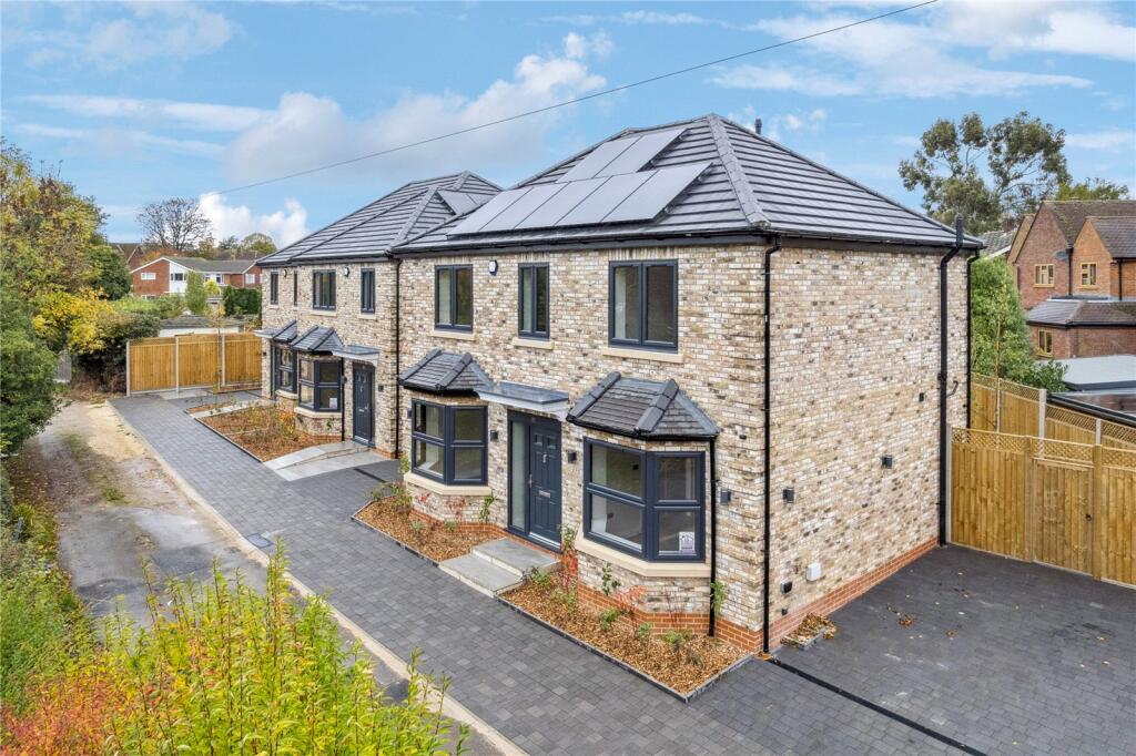 Main image of property: New Pond Road, Holmer Green, High Wycombe, Buckinghamshire, HP15