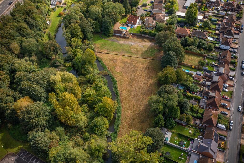 Main image of property: Clapton Approach, Wooburn Green, High Wycombe, Buckinghamshire, HP10