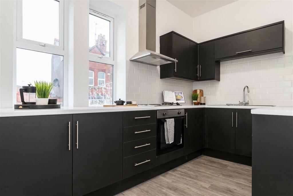 2 bedroom flat for sale in Newton Road, Rushden, NN10 0PS, NN10