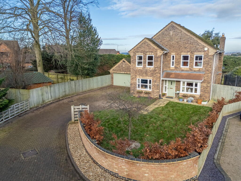 Main image of property: Beech Grove, Rushden, NN10 6EJ