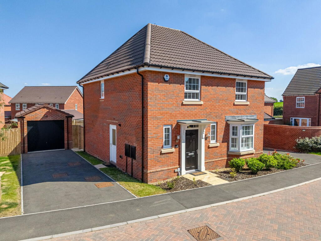 Main image of property: Hamlet Street, Wellingborough, NN8 3AX