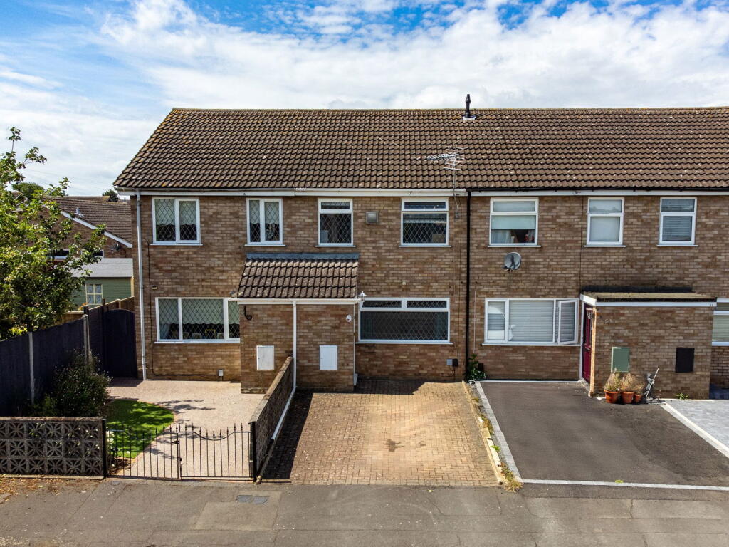 3 bedroom terraced house