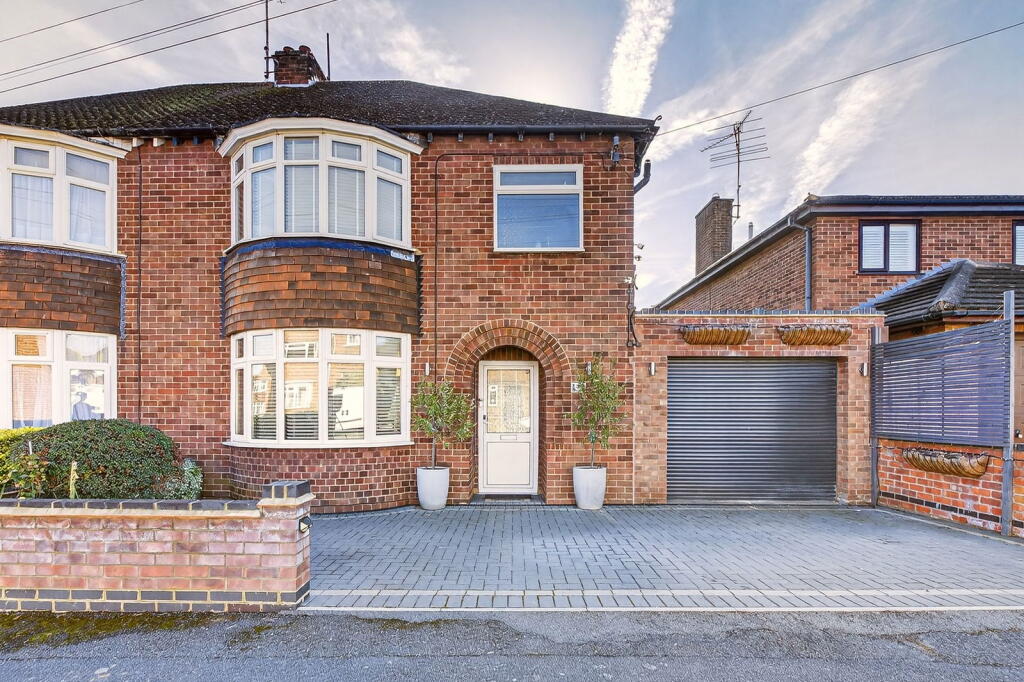 Main image of property: Park Avenue, Rushden, NN10 9NR