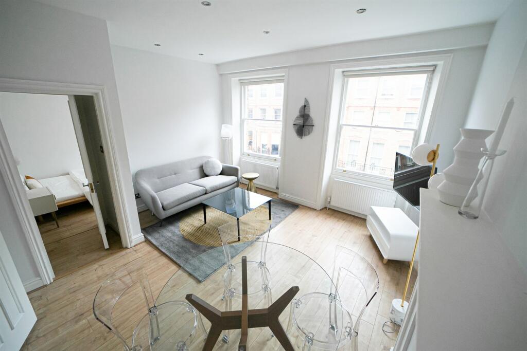 2 bedroom flat for rent in Nottingham Place, W1U